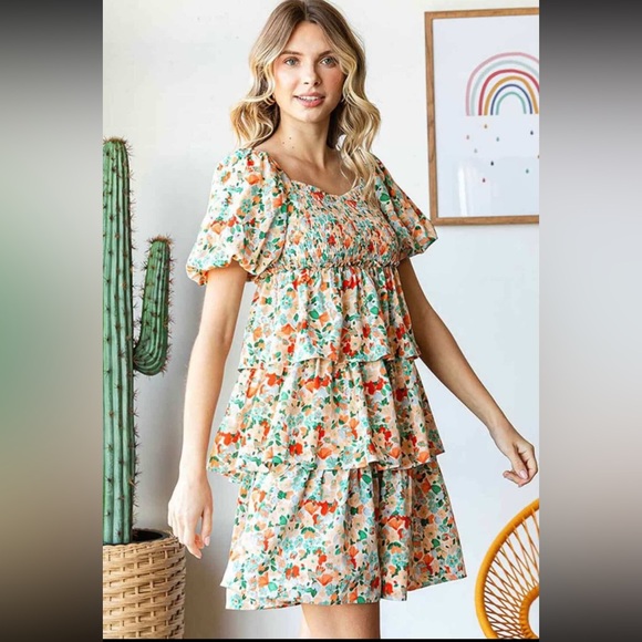 Dresses & Skirts - LIKE NEW Boutique Floral Tiered Dress